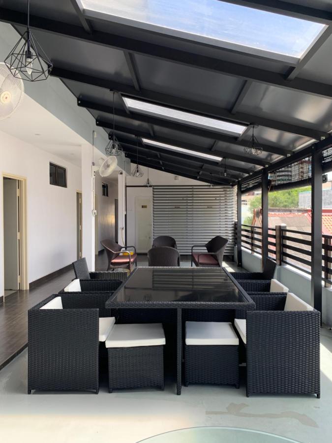 Hotel Decentraland Κουάλα Τερενγκάνου Εξωτερικό φωτογραφία